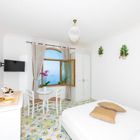 La Borragine Rooms Positano Luaran gambar