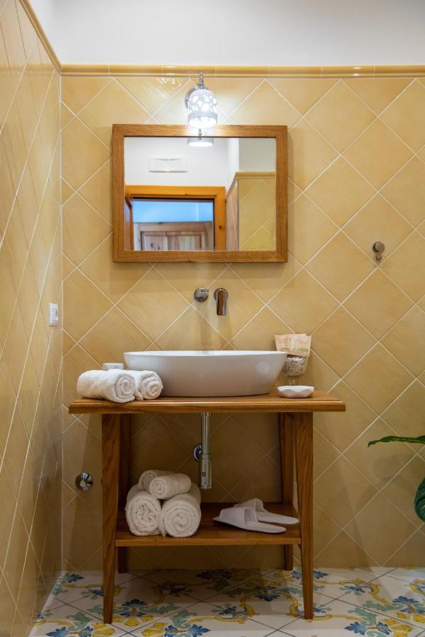 La Borragine Rooms Positano Luaran gambar