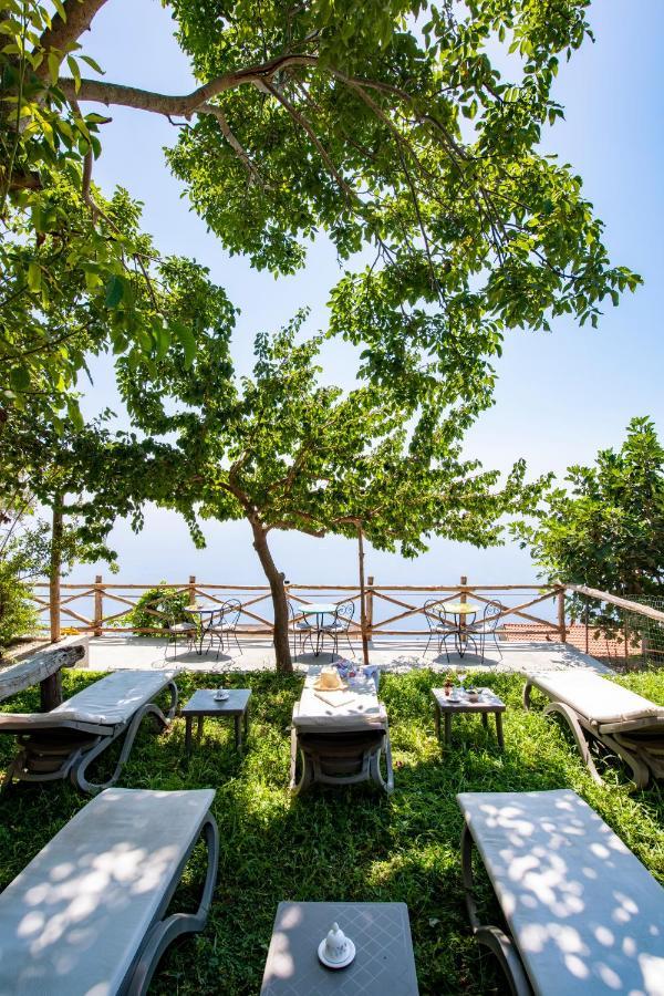 La Borragine Rooms Positano Luaran gambar