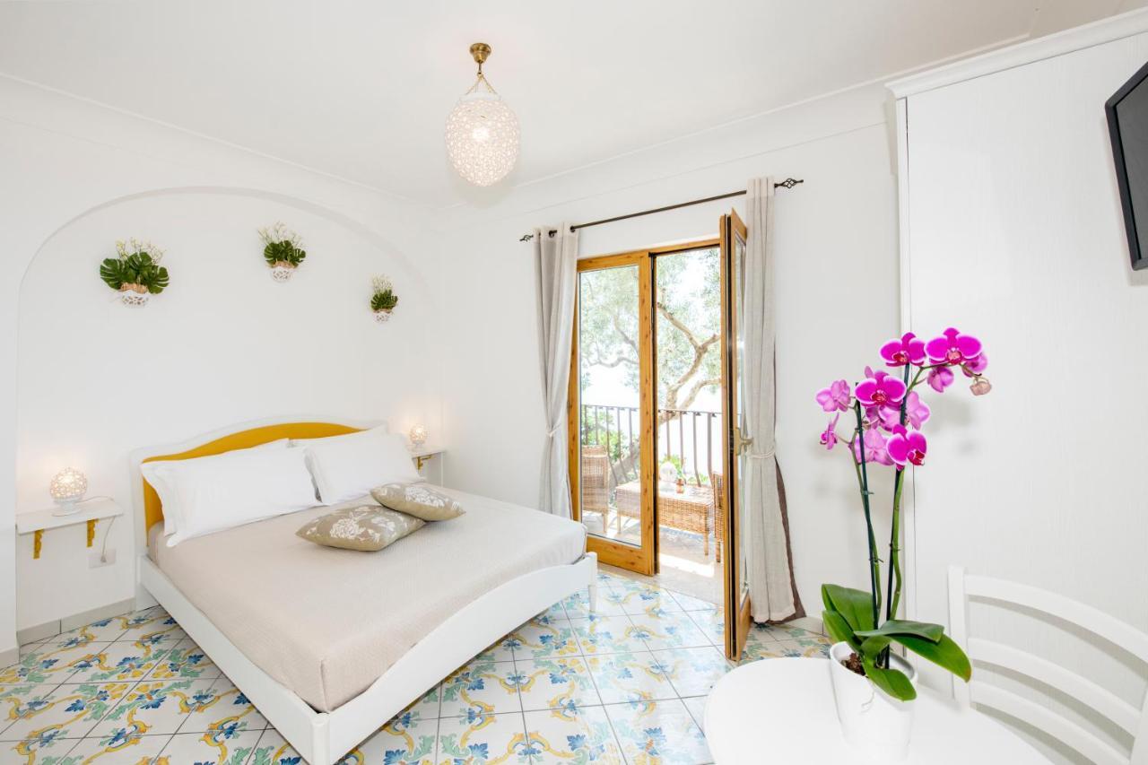 La Borragine Rooms Positano Luaran gambar