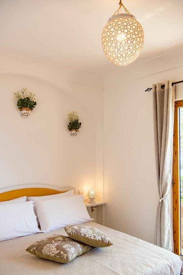 La Borragine Rooms Positano Luaran gambar